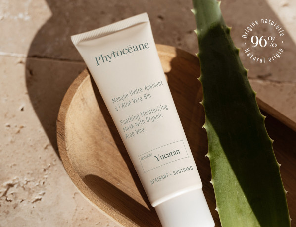 Soothing Moisturizing Mask with Organic Aloe Vera