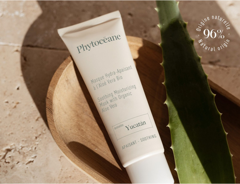 Soothing Moisturizing Mask with Organic Aloe Vera